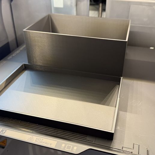 Simple Box with lid 3D model