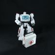 09.jpg Medical Tool box for Transformers Ratchet