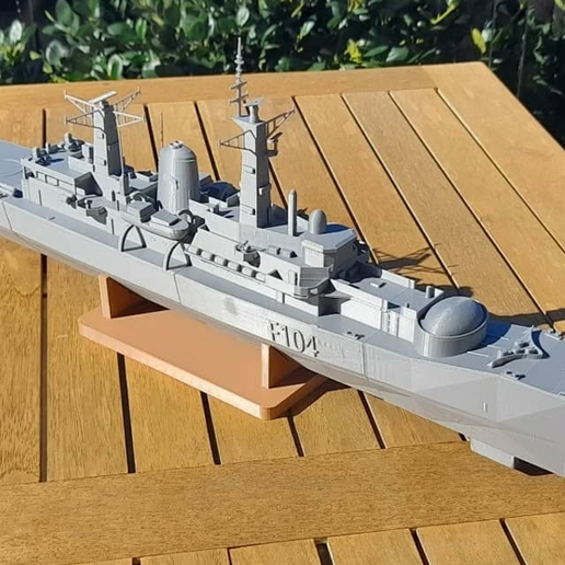 Screenshot-2025-07-25-172800.png HMNZS Southland Model Ship
