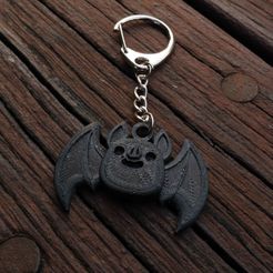 IMG_4193.jpg Halloween Bat Keychain