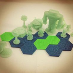 photo_1_.JPG Free STL file Pocket-Tactics (Third Edition): Cosmic Invaders・3D printing design to download