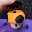 Ghost-top-half-off.jpg Mario Mushroom Stash pot