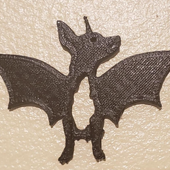 BatDog.png STL-Datei BatDog - Ratte Terrier mit Fledermausflügeln Halloween Dekoration Silhouette Wandaufhänger kostenlos・3D-druckbare Vorlage zum herunterladen