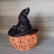 IMG_20190923_161830.jpg pumpkin in a hat