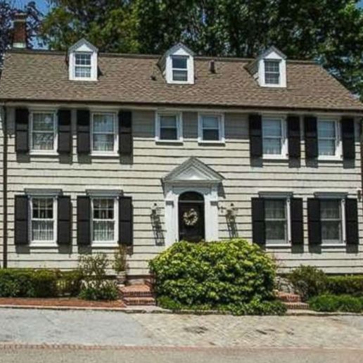 HT_amityville_horror_house_01_as_160606_16x9_992.jpg Maison de l'Horreur d'Amityville