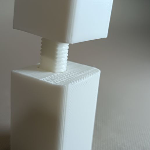 IMG_20240208_223515.jpg RECTANGULAR GRAPHICS CARD HOLDER