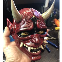 Máscara de pared ONI