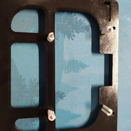 IMG_20210916_175148.jpg Display case for MFD Cougar Pack