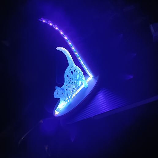 IMG20250107074128.jpg LED strip lamp stand v2