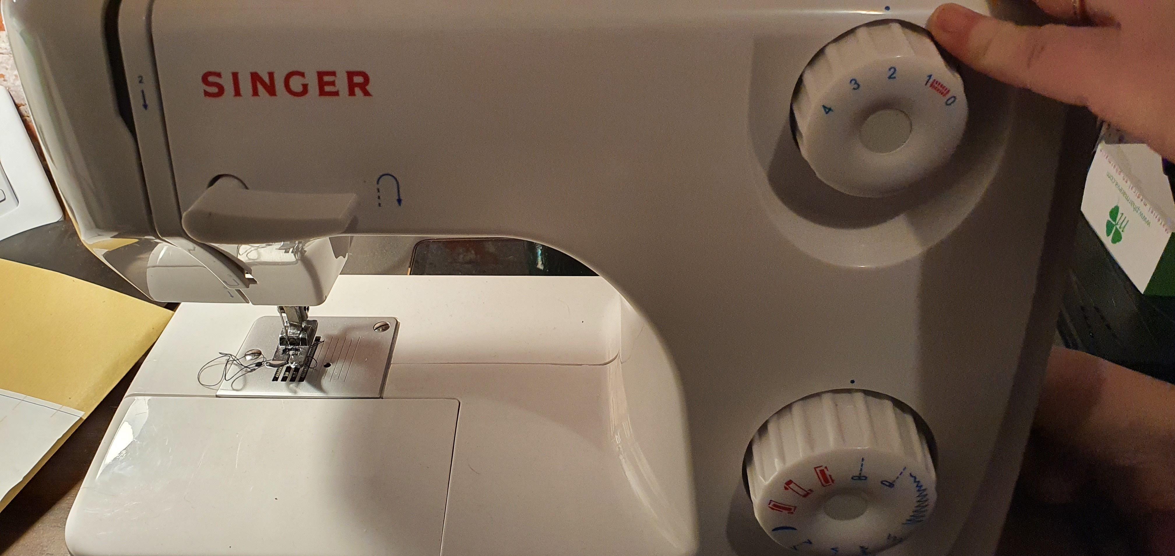 Download STL file BUTTON REVERSE LEVER TRADITION SINGER SEWING MACHINE