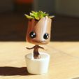 vasinho-baby-groot-decorativo-para-suculentas-e-cactos-suculenta.jpg STL file Baby Groot Extra Cute Dancing・3D print design to download