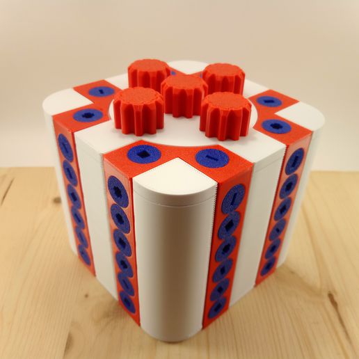 Frustrating Gift Box Medium - 48 Screws - 4 Different Tips