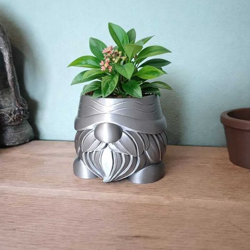 Gnome Planter ( with commercial license)