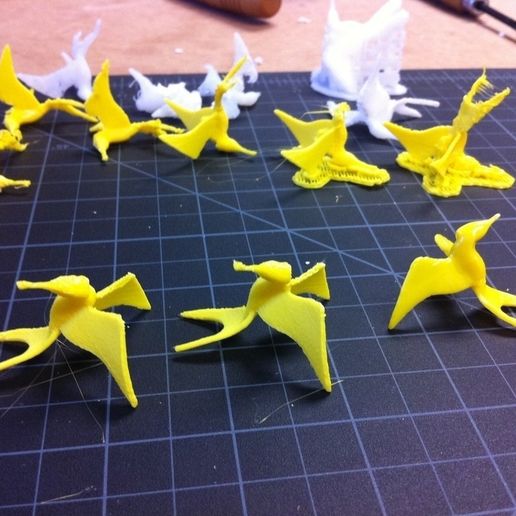 TrialAndError_display_large_display_large.jpg p Boucle d'oreille #3 Hunger Games Mockingjay