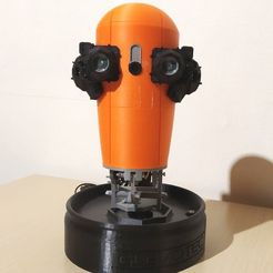 photo_2022-06-09_21-57-59-2-CROP.jpg Jeff face tracking robot head (Finch 2021)