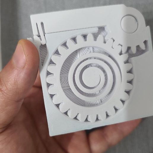 PRINT-IN-PLACE SPRING LOADED BOX