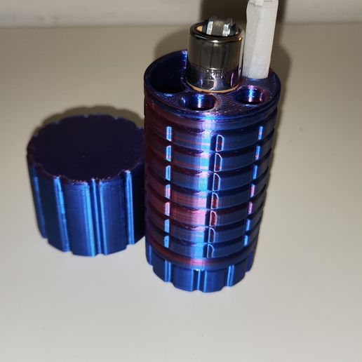 IMG-20240608-WA0015.jpg Zigarettenetui mit Reißverschluss und Bodenfach / Pitillera con cierre y compartimento inferior