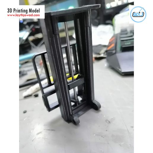 19.jpg Fichier 3D Chariot élévateur Clark S20 53 - version PRO・Design pour impression 3D à télécharger, LaythJawad
