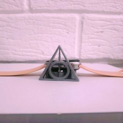 IMG_20230504_041128.jpg Archivo STL Suporte Dock Station Apple Watch Harry Potter Relíquias Da Morte・Modelo para descargar e imprimir en 3D