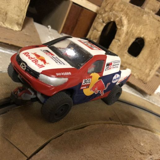 🚗 toyota hilux dakar rally・ STL File for ・Cults