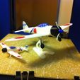 LargeAndSmallZeros2_Large_display_large_display_large.jpg Modelo de sobremesa A6M2 Zero Fighter