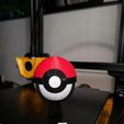20231202_144053.jpg POKEBALL WITH SUPPORT BASE