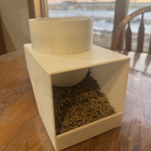 Gravity feeder - 3D model önizlemesi