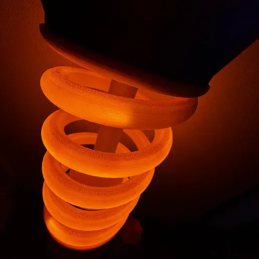 HELIX Aufhängungsleuchte – Coilover-inspirierte Lampe