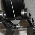Closeup_of_Front_Clip__in_use_.jpg Clips to secure 590956 Spool Mount