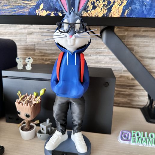 LAPIS MASTR BUNNYとBugs Bunny コラボ MASTER BUNNY EDITION × BUGS BUNNY Collaboration LEFT: HI