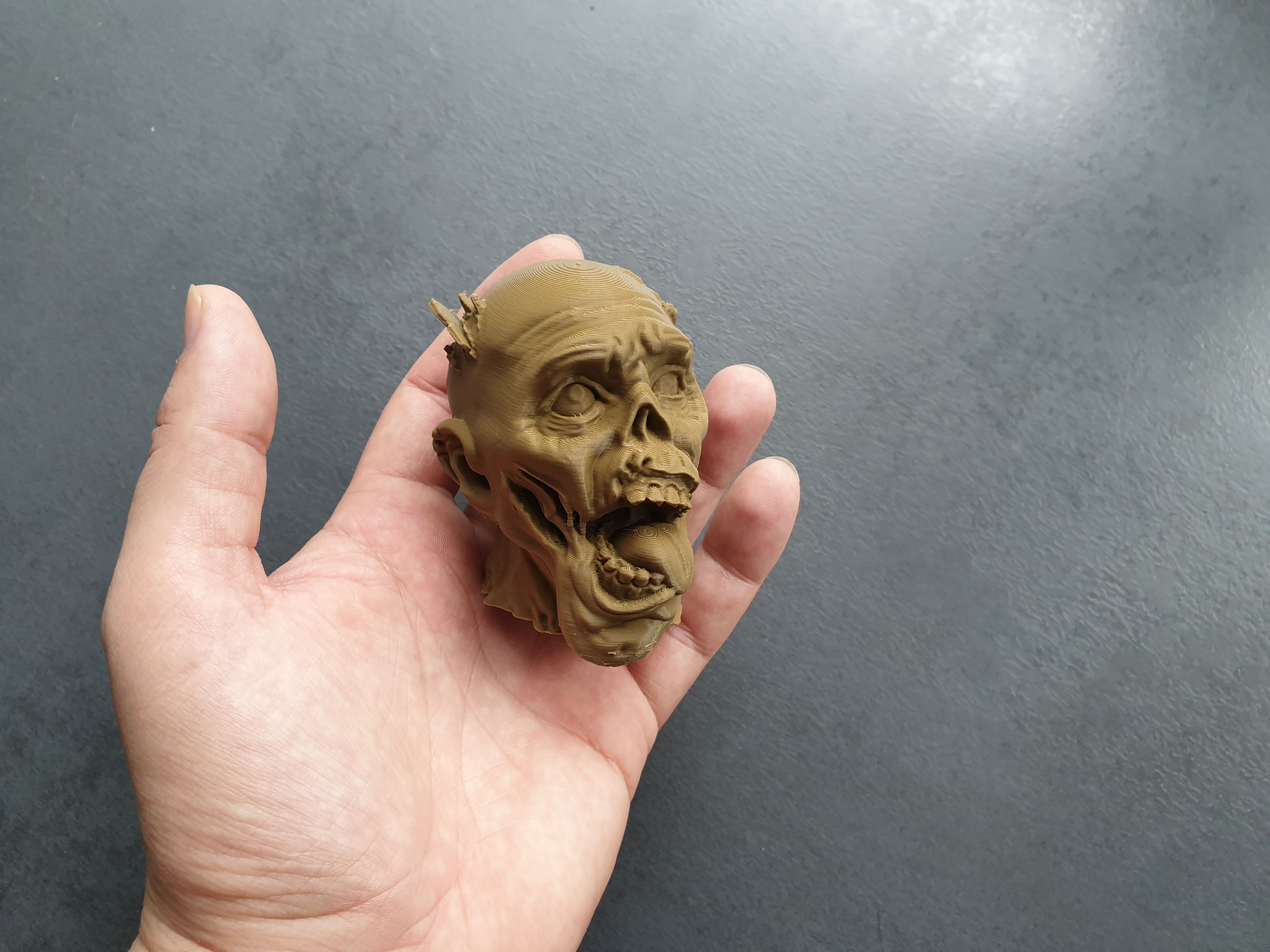 2019-10-05 (4).jpg STL-Datei Zombie Head herunterladen • Design für 3D-Drucker, Wekster