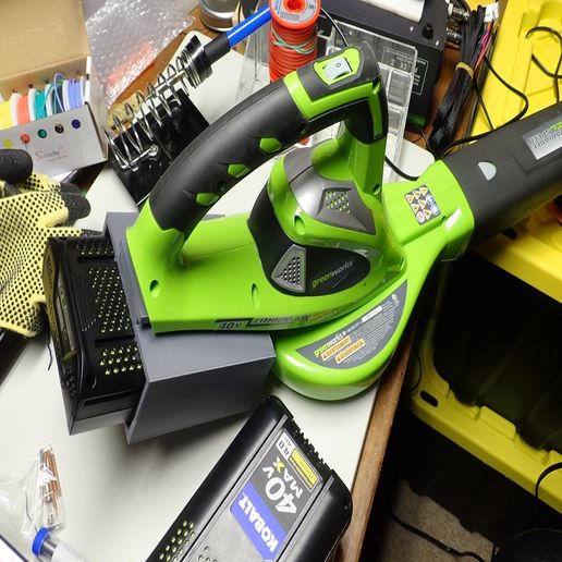 Kobalt 40v battery to Greenworks tool adapter 3D model