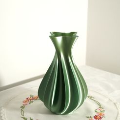 DSC09397-r.jpg Lucky vase #8