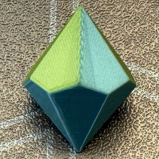 hexagonal-trapezohedron-3d-print-top-view.jpg Trapézoèdre hexagonal (Deltoèdre)