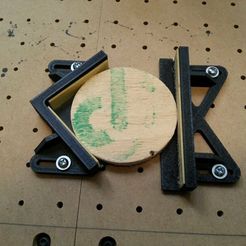 tableClampV.jpg Shapeoko 2 Table modulaire Vice V Block