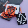 3D-recicla-2.jpg Recymbol - Customizable recycling symbols and library.