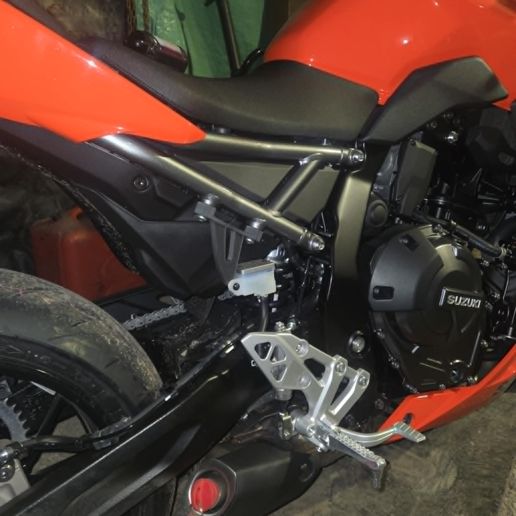 24-26 gsx800r passenger peg delete kit