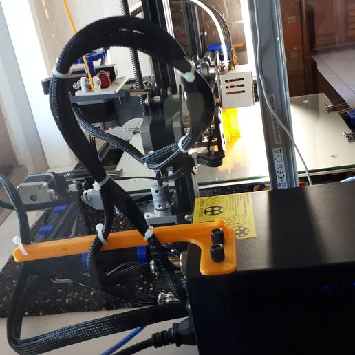 20180417_181723.jpg attache cables cr-10