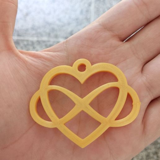Infinite Heart Keychain 💛♾️ 3D model