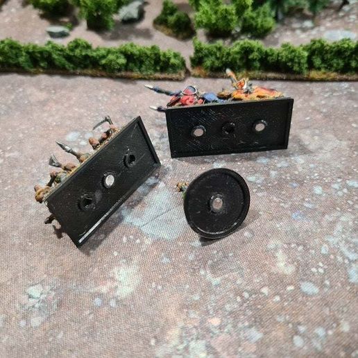 WMbase2.jpg Warmaster Bases (magnet ready)