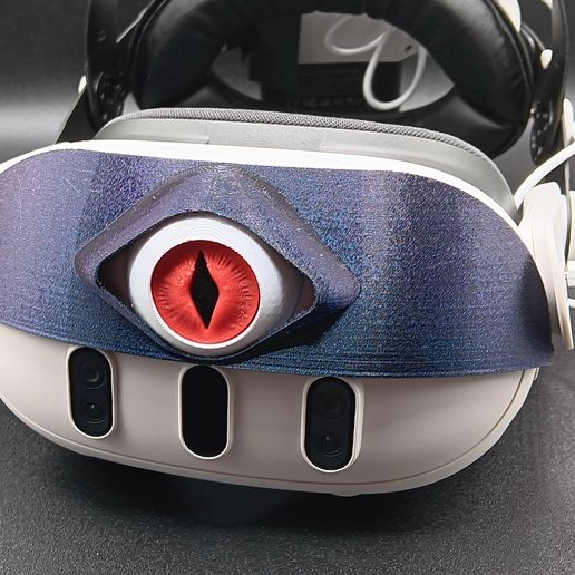 20240324_125553.jpg 3rd EYE SNAP ON CLIP FOR QUEST 3