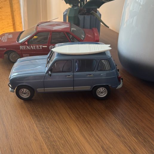 IMG_9055.jpeg Planche de surf 1/18