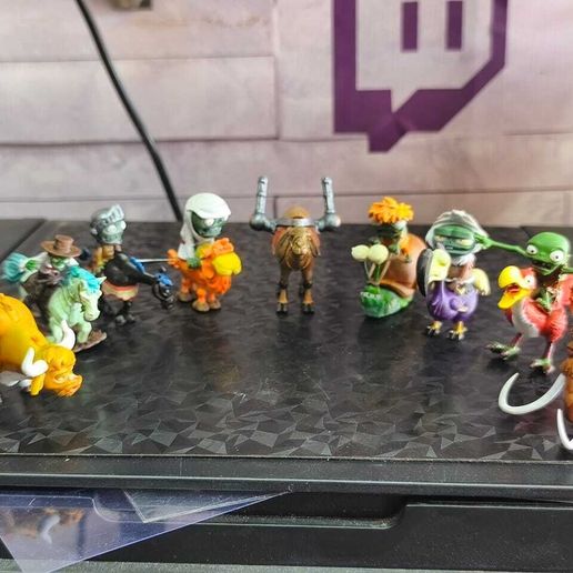 b04c0f58-2f07-4772-b22a-6e69fa671c64.jpg zombie plants vs zombies