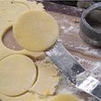 2.jpg circle cookie cutter / alfajores