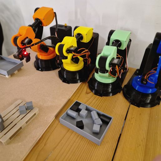 20240413_222336.jpg Robot arm 6-Axis DIY 3D Print Files