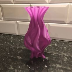 IMG_4270.jpg Free STL file Flame Vase・3D print design to download
