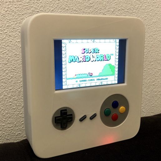 Handheld game console with Raspberry PI and Retropie 3D model