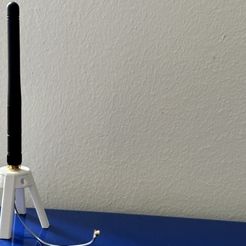 7024814b-c1c9-44b9-82ab-5ed7d9ad49d1.JPG Free 3D file WiFi antenna mini holder・3D printer model to download