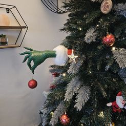 Image-3.jpg Sneaky Grinch Christmas Tree Decoration