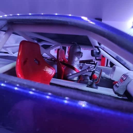 WhatsApp-Image-2022-03-13-at-20.21.31.jpeg Rc Cockpit interior 1:10 Generic